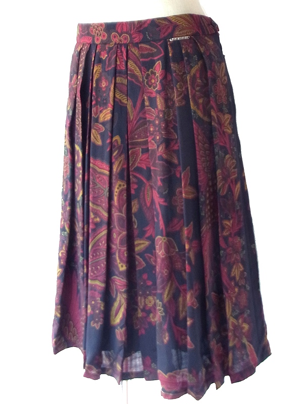 【ヨーロッパ古着】オーストリア製 GEIGER ネイビー X レッド ペイズリー柄 タック フレアスカート 26FC012【おとなかわいい】