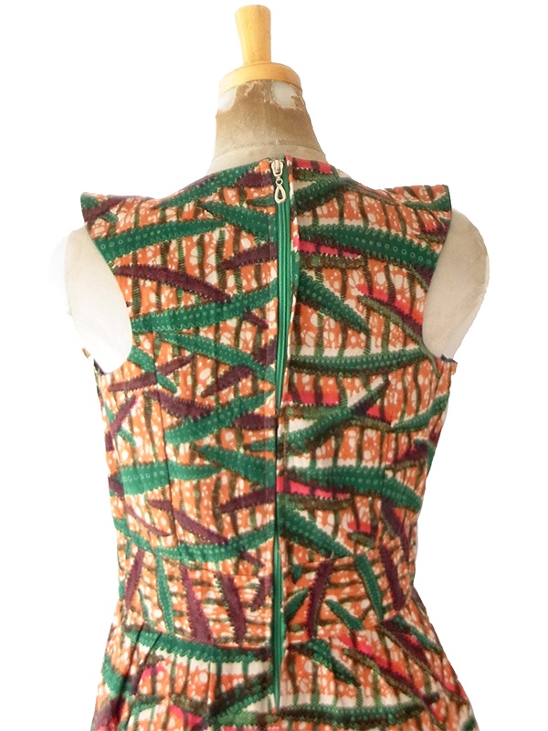 【送料無料】60年代フランス製 オレンジ&times;グリーン 総柄 大きなリボン ヴィンテージ ワンピース 26FC102【ヨーロッパ古着】