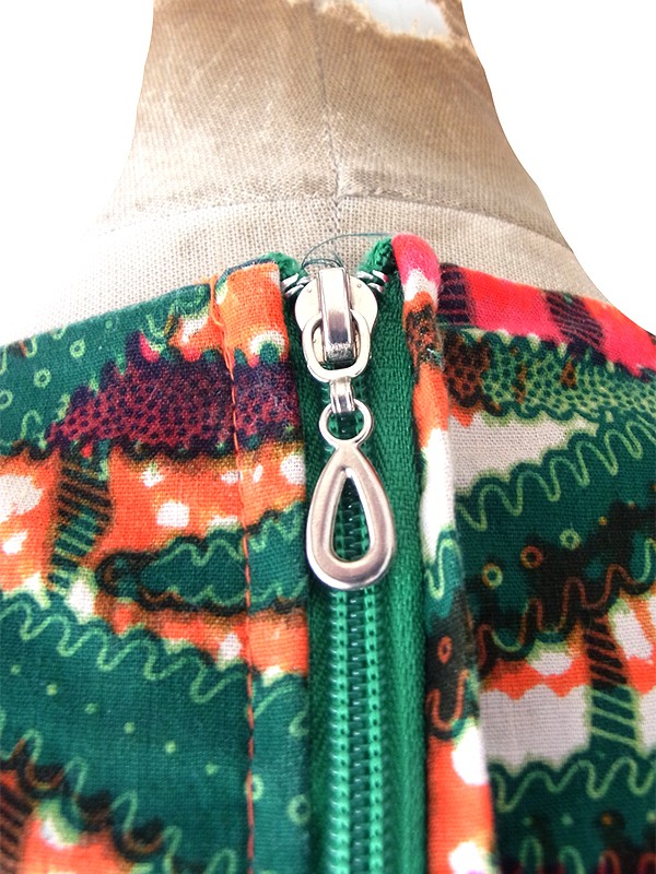 【送料無料】60年代フランス製 オレンジ&times;グリーン 総柄 大きなリボン ヴィンテージ ワンピース 26FC102【ヨーロッパ古着】