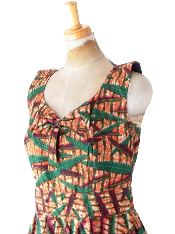 【送料無料】60年代フランス製 オレンジ&times;グリーン 総柄 大きなリボン ヴィンテージ ワンピース 26FC102【ヨーロッパ古着】