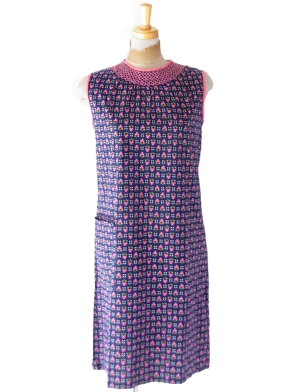 【送料無料】60年代フランス製 ネイビー&times;ピンク 小花柄 スモッキング刺繍 ヴィンテージ ワンピース 26FC103【ヨーロッパ古着】