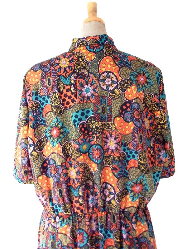 【送料無料】フランス買付け 70年代製 カラフル サイケ調タイル・ミニプリント ボウタイ ワンピース 26FC107【ヨーロッパ古着】