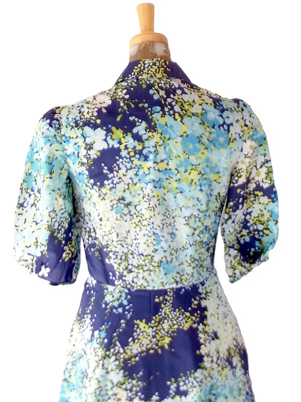 【送料無料】フランス買付け 70年代製 ネイビー×花柄 大きめ襟 パフスリーブ ワンピース 26FC108【ヨーロッパ古着】