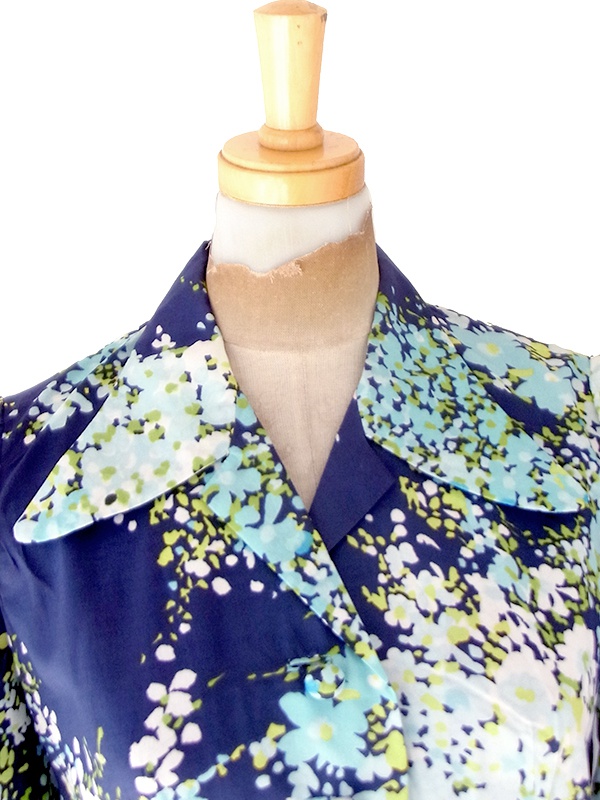 【送料無料】フランス買付け 70年代製 ネイビー×花柄 大きめ襟 パフスリーブ ワンピース 26FC108【ヨーロッパ古着】