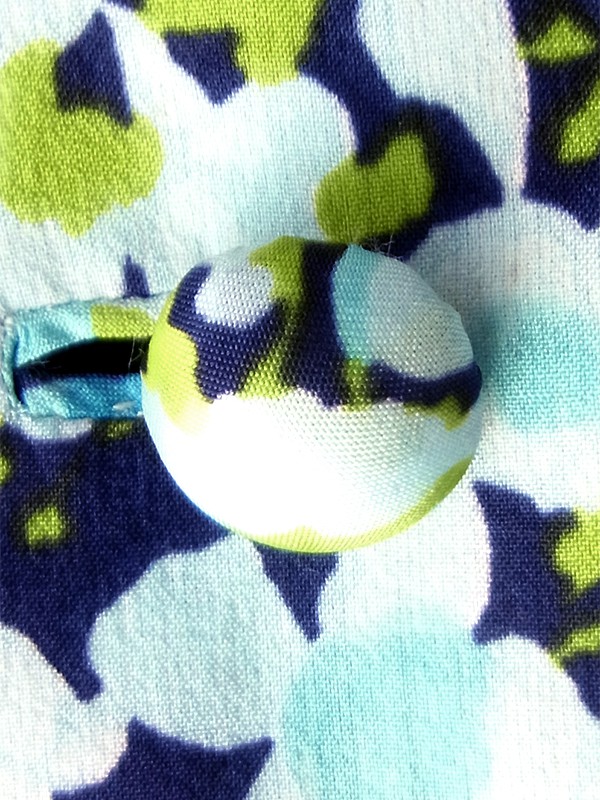 【送料無料】フランス買付け 70年代製 ネイビー×花柄 大きめ襟 パフスリーブ ワンピース 26FC108【ヨーロッパ古着】