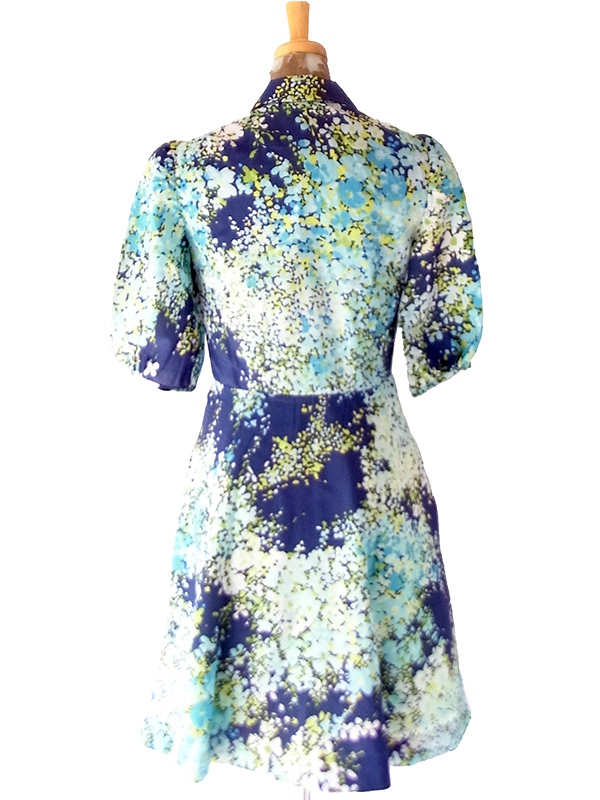 【送料無料】フランス買付け 70年代製 ネイビー×花柄 大きめ襟 パフスリーブ ワンピース 26FC108【ヨーロッパ古着】