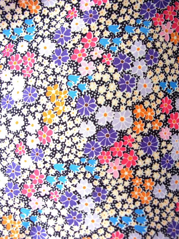 【送料無料】70年代フランス製 ネイビー×カラフル 花柄 ヴィンテージ ワンピース 26FC112【ヨーロッパ古着】