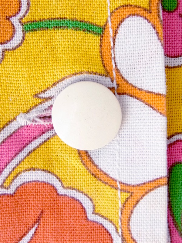 【送料無料】フランス買付け 60年代製 イエロー× カラフルなサイケ花柄 フラップポケット ワンピース 26FC116【ヨーロッパ古着】