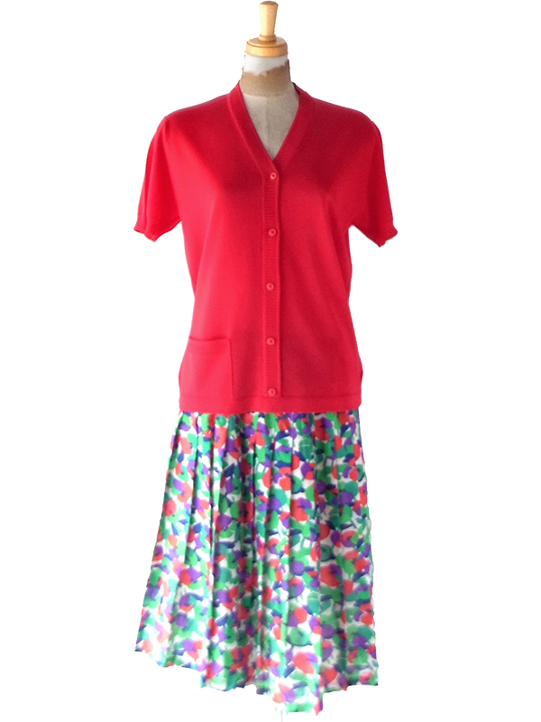 【ヨーロッパ古着】フランス買付け 70年代製 ホワイト X グリーン・レッド 花柄 プリーツ スカート 26SFC122【レトロポップ】