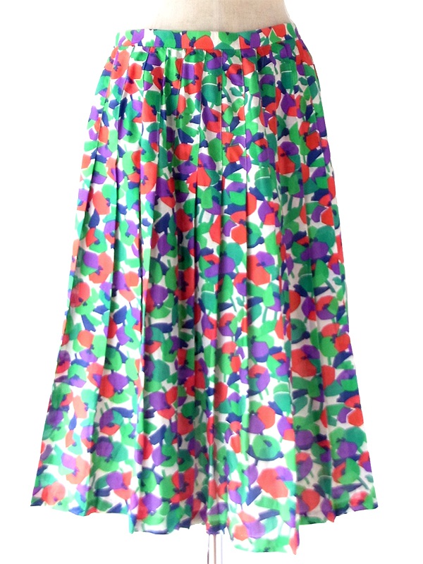 【ヨーロッパ古着】フランス買付け 70年代製 ホワイト X グリーン・レッド 花柄 プリーツ スカート 26SFC122【レトロポップ】