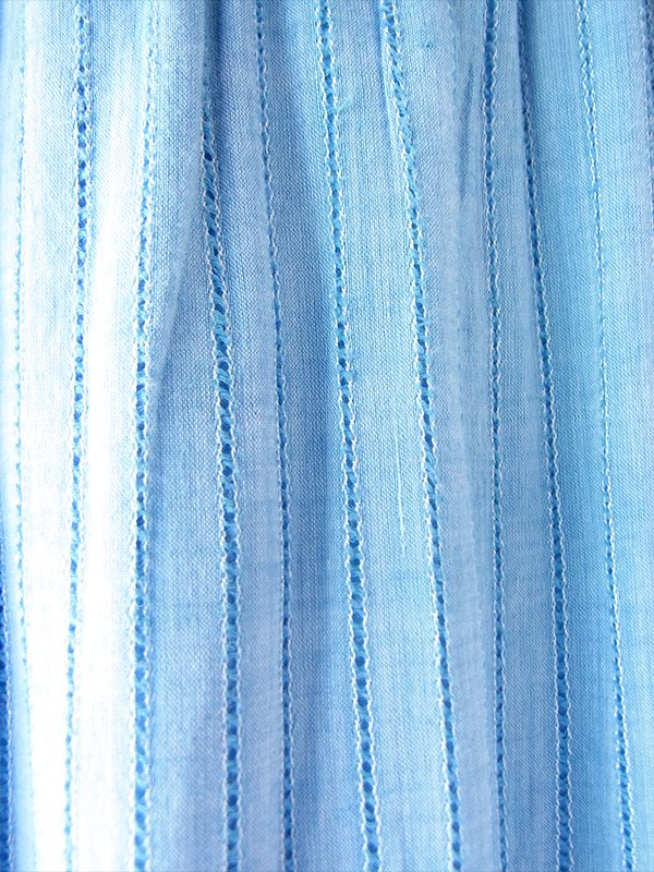 【送料無料】フランス買付け 70年代製 水色 グラフチェック・花柄刺繍 ティアード・マキシワンピース 26FC211【ヨーロッパ古着】