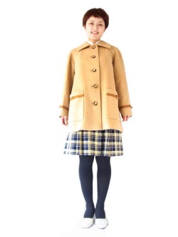 英国ブランドAquascutum製、ソフトな色合いとモダンなデザインが素敵なウールコート