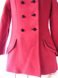 スウィンギン・ロンドンなカラーリングとデザインが最高にキュートな６０年代製コートジャケット