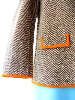 暖かみのある配色のウール生地、キュートなラインが魅力のヴィンテージノーカラージャケット