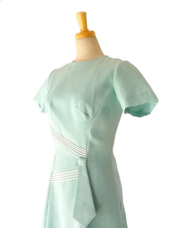 ロンドン買付　ヴィンテージ　ワンピース　ヨーロッパ古着