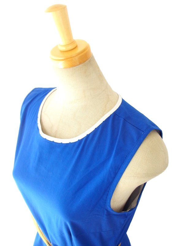 MODCLOTH ロイヤルブルー X ホワイト 水玉プリント ベルト付属 大人かわいい上品ワンピース MOD1